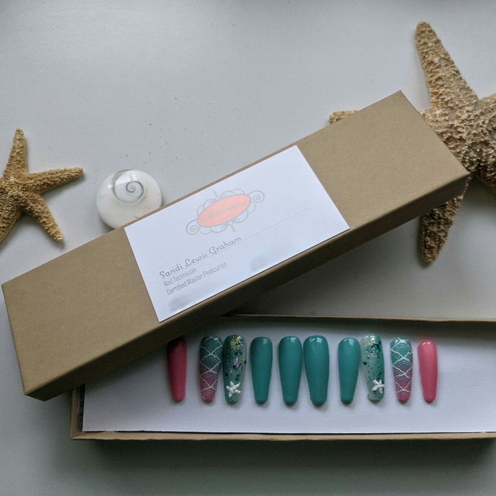 Mermaid Vibes Ocean Tides Press-on Nails